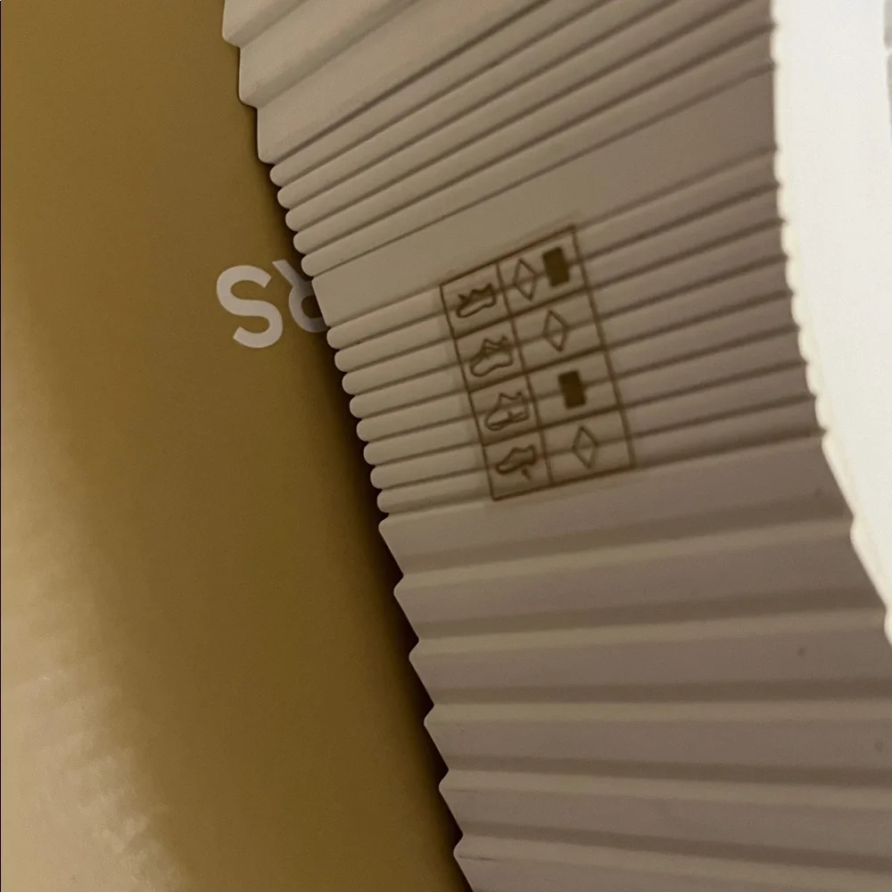 Michael Kors Women's Raina Lace-Up Trainer Running Sneakers - Picture 8 of 14